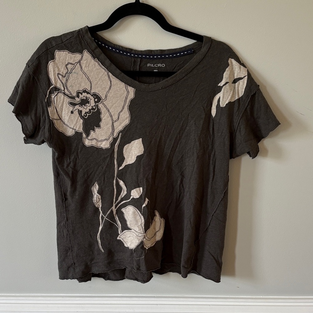 Anthropologie Pilcro TShirt with floral design size XXS
